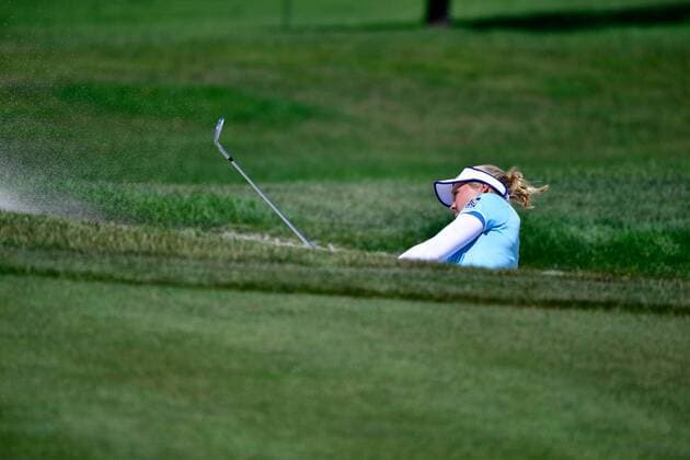 07 July 16: Brooke Henderson from the bunker during the US Women s Open at CordeValle Golf Club in San Martin, CA. (Photo by Rob Sirota Icon Sportswire) GOLF: JUL 07 LPGA Golf Damen - U.S. Women s Open - First Round Icon16070722251 EDITORIAL USE ONLY