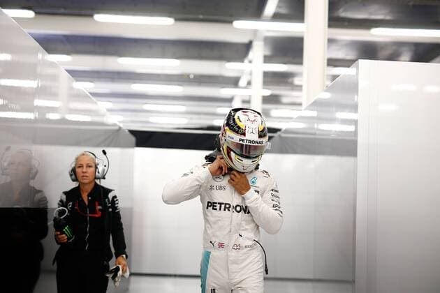 MotorSports: FIA Formula One World Championship WM Weltmeisterschaft 2016, Grand Prix of Great Britain, 44 Lewis Hamilton (GBR, Mercedes AMG Petronas Formula One Team), xHOCHxZWEIx