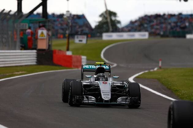 MotorSports: FIA Formula One World Championship WM Weltmeisterschaft 2016, Grand Prix of Great Britain, 6 Nico Rosberg (GER, Mercedes AMG Petronas Formula One Team), xHOCHxZWEIx