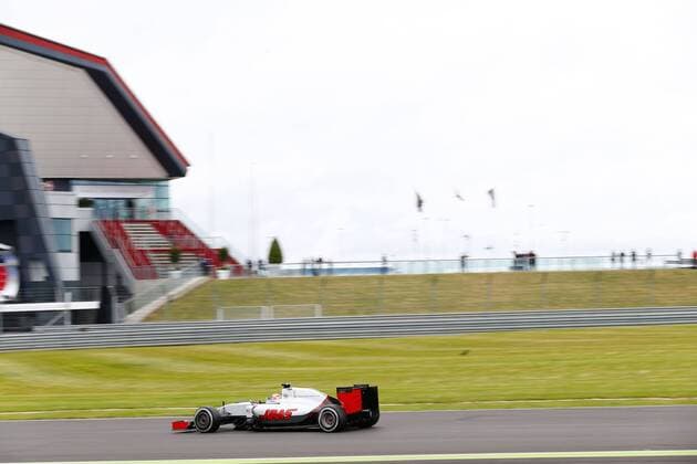 MotorSports: FIA Formula One World Championship WM Weltmeisterschaft 2016, Grand Prix of Great Britain, 8 Romain Grosjean (FRA, Haas F1 Team), xHOCHxZWEIx