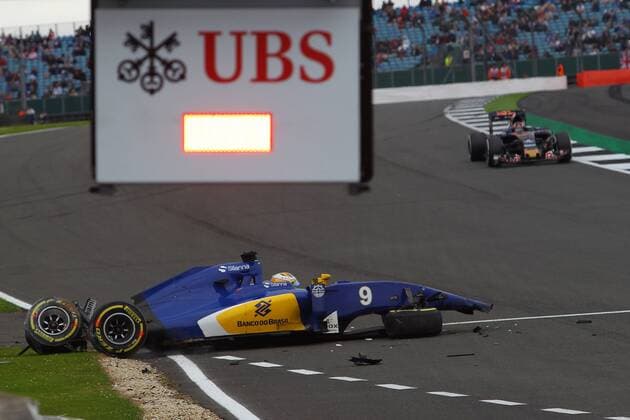 British Grand Prix, Silverstone 07 - 10 July 2016 09.07.2016 - Free Practice 3, Crash, Marcus Ericsson (SUE) Sauber C34 
