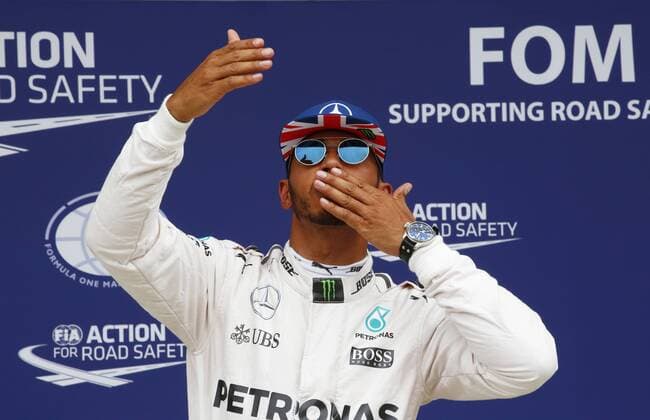 Motorsports: FIA Formula One World Championship WM Weltmeisterschaft 2016, Grand Prix of Great Britain, 44 Lewis Hamilton (GBR, Mercedes AMG Petronas Formula One Team), xHOCHxZWEIx