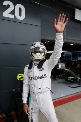 Motorsports: FIA Formula One World Championship WM Weltmeisterschaft 2016, Grand Prix of Great Britain, 44 Lewis Hamilton (GBR, Mercedes AMG Petronas Formula One Team), xHOCHxZWEIx