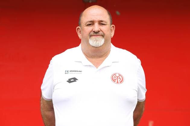 Fußball, 3. Liga, 1. FSV Mainz 05 II Porträttermin HELMUT MAYER SPIELLEITER FUSSBALL, GER, 3. LIGA, PORTRAETTERMIN 2016 17, MAINZ 05 U23, MAINZ 05 II 