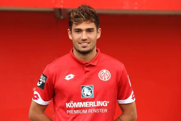 Fußball, 3. Liga, 1. FSV Mainz 05 II Porträttermin BILAL KAMARIEH FUSSBALL, GER, 3. LIGA, PORTRAETTERMIN 2016 17, MAINZ 05 U23, MAINZ 05 II 