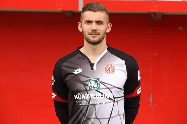 Fußball, 3. Liga, 1. FSV Mainz 05 II Porträttermin LUKAS WATKOWIAK FUSSBALL, GER, 3. LIGA, PORTRAETTERMIN 2016 17, MAINZ 05 U23, MAINZ 05 II 