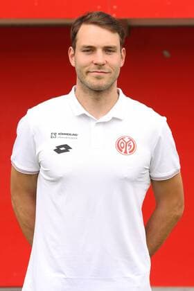 Fußball, 3. Liga, 1. FSV Mainz 05 II Porträttermin DR. JOCHEN WOLLSTAEDTER MANNSCHAFTSARZT FUSSBALL, GER, 3. LIGA, PORTRAETTERMIN 2016 17, MAINZ 05 U23, MAINZ 05 II 