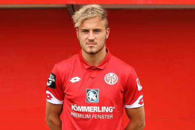 Fußball, 3. Liga, 1. FSV Mainz 05 II Porträttermin FELIX LOHKEMPER FUSSBALL, GER, 3. LIGA, PORTRAETTERMIN 2016 17, MAINZ 05 U23, MAINZ 05 II 