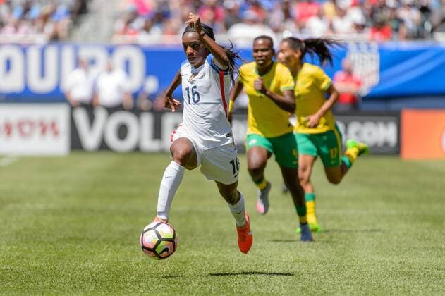 09 July 2016: United States forward Crystal Dunn (16) during an International Friendly Länderspiel soccer match between South Africa and USA at Soldier Field in Chicago, IL. USA won 1-0. (Photo by Daniel Bartel Icon Sportswire) SOCCER: JUL 09 Women s - South Africa v USA Icon160709023 EDITORIAL USE ONLY