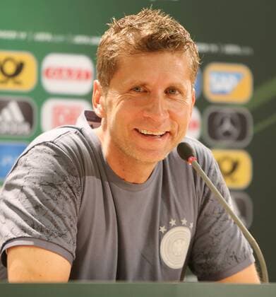 UEFA UNDER19 CHAMPIONSHIP Germany 2016 10.07.2016 UEFA UNDER19 CHAMPIONSHIP Germany 2016 Pressekonferenz Mercedes-Benz-Arena Guido Streichsbier ( DFB U19 Trainer).