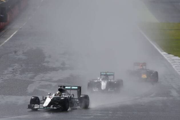Motorsports: FIA Formula One World Championship WM Weltmeisterschaft 2016, Grand Prix of Great Britain, 44 Lewis Hamilton (GBR, Mercedes AMG Petronas Formula One Team), 6 Nico Rosberg (GER, Mercedes AMG Petronas Formula One Team), xHOCHxZWEIx