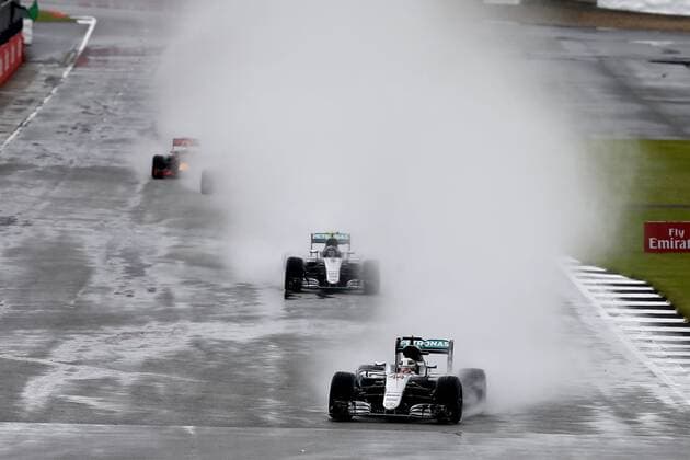 Motorsports: FIA Formula One World Championship WM Weltmeisterschaft 2016, Grand Prix of Great Britain, 44 Lewis Hamilton (GBR, Mercedes AMG Petronas Formula One Team), 6 Nico Rosberg (GER, Mercedes AMG Petronas Formula One Team), xHOCHxZWEIx