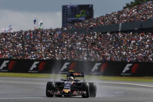 Motorsports: FIA Formula One World Championship WM Weltmeisterschaft 2016, Grand Prix of Great Britain, 55 Carlos Sainz Junior (ESP, Scuderia Toro Rosso), xHOCHxZWEIx