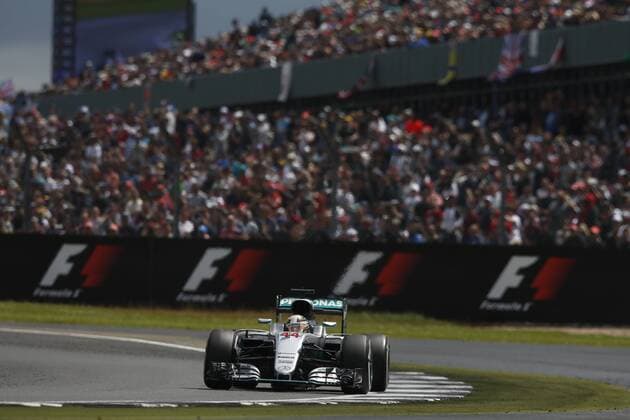 Motorsports: FIA Formula One World Championship WM Weltmeisterschaft 2016, Grand Prix of Great Britain, 44 Lewis Hamilton (GBR, Mercedes AMG Petronas Formula One Team), xHOCHxZWEIx