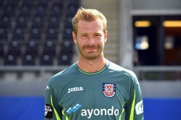 10.07.2016, Fußball, GER, 3.Liga, Portraettermin 2016 2017 FSV Frankfurt Fototermin, emspor v.l. Soeren Pirson (FSV Frankfurt) Frankfurt am Main