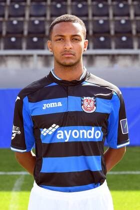 10.07.2016, Fußball, GER, 3.Liga, Portraettermin 2016 2017 FSV Frankfurt Fototermin, emspor v.l. Nahom Gebru (FSV Frankfurt) Frankfurt am Main