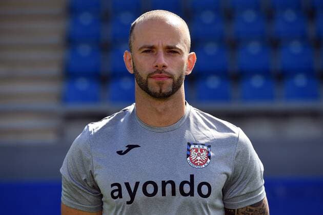 Fußball, GER, 3.Liga, Portraettermin 2016 2017 FSV Frankfurt Fototermin, emspor v.l. Physiotherapeut Sotorios Balatsos (FSV Frankfurt) Frankfurt am Main