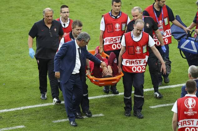 Cristiano Ronaldo (Portugal), Fernando Santos FOOTBALL : Portugal vs France - Finale - UEFA EURO EM Europameisterschaft Fussball Nationalteam 2016 - Saint Denis - 10 07 2016 ActionImages Panoramic 