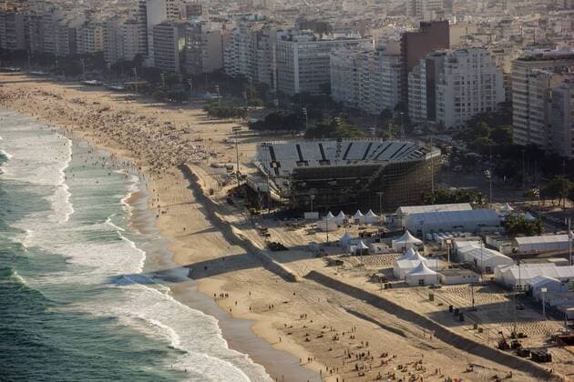 Locations Rio 2016 Olympic Games Olympische Spiele Olympia OS Arena Olympic Beach volleyball Beachvolleyball which is being built on the sands of Copacabana Beach is coming to the final stretch. Seats and stairs have been installed and access to the public are being implemented. With the Arena, a large part of the Copacabana boardwalk is no visibility to the sea. x1159110x  LuizxSouza