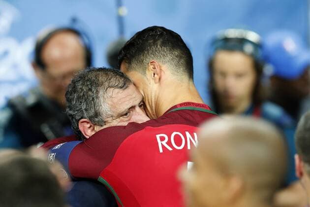 (L-R) coach Fernando Santos of Portugal, Cristiano Ronaldo of Portugal during the UEFA EURO EM Europameisterschaft Fussball 2016 final match between Portugal and France on July 10, 2016 at the Stade de France in Paris, France. Portugal v France UEFA EURO 2016 final 2016 2017 xVIxxIVx 5829018