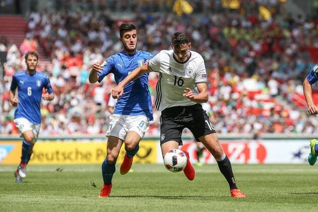 11.07.2016, xjfx, Fussball Europameisterschaft 2016 U19 (U 19), Deutschland - Italien, emspor v.l. Alberto Picchi (Italien),Janni Serra (Deutschland), Aktion Stuttgart