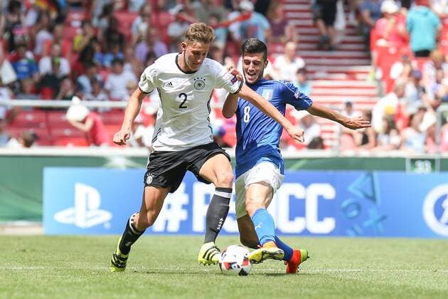 11.07.2016, xjfx, Fussball Europameisterschaft 2016 U19 (U 19), Deutschland - Italien, emspor v.l. Phil Neumann (Deutschland),Alberto Picchi (Italien),Zweikampf, Action, Aktion, Battles for the Ball Stuttgart