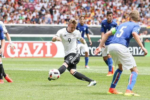 11.07.2016, xjfx, Fussball Europameisterschaft 2016 U19 (U 19), Deutschland - Italien, emspor v.l. Cedric Teuchert (Deutschland),Filippo Romagna (Italien), Aktion Stuttgart