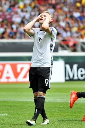 GER, UEFA U19 (U 19) EURO 2016, Vorrunde, Deutschland (GER) vs Italien (ITA) 11.07.2016, Mercedes Benz Arena, Stuttgart, GER, UEFA U19 (U 19) EURO 2016, First Round, Deutschland (GER) vs Italien (ITA), picture shows im Bild: Cedric Teuchert ( 9, Deutschland Germany (GER)) frustriert Foto © nordphoto Fabisch nordphotox xFabisch