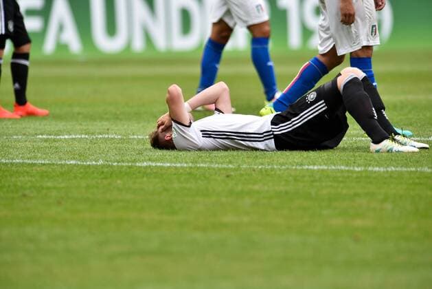 GER, UEFA U19 (U 19) EURO 2016, Vorrunde, Deutschland (GER) vs Italien (ITA) 11.07.2016, Mercedes Benz Arena, Stuttgart, GER, UEFA U19 (U 19) EURO 2016, First Round, Deutschland (GER) vs Italien (ITA), picture shows im Bild: Frust bei Cedric Teuchert ( 9, Deutschland Germany (GER)) Foto © nordphoto Fabisch nordphotox xFabisch