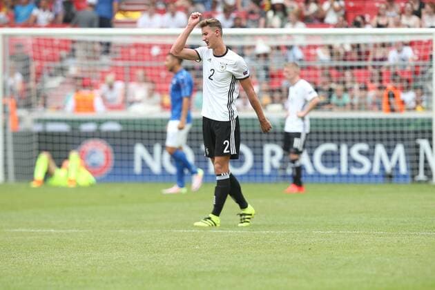 Phil Neumann ( Deutschland ) nach der Niederlage, Deutschland vs. Italien, U-19-Fussball-Europameisterschaft 2016 , Fussball, 11.07.2016, Stuttgart Copyright: Langerx xEibner-Pressefoto EP_HLR