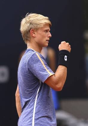 Foto : Marvin Moeller (GER) bekam eine Wildcard Tennis German Open in Hamburg Mon. 11.07.2016