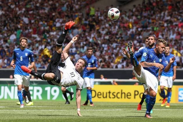 11.07.2016, xjfx, Fussball Europameisterschaft 2016 U19 (U 19), Deutschland - Italien, emspor v.l. Max Besuschkow (Deutschland), Federico Dimarco (Italien), Aktion Stuttgart