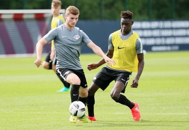 RBLeipzig - Training Fußball 1.BL Leipzig, 11.07.2016, RBL-Trainingszentrum, Fußball, 1.Bundesliga, , RB Leipzig - Trainingsauftakt für die neue Saison. , Im Bild: Timo Werner (l.) und Idrissa Toure. ,