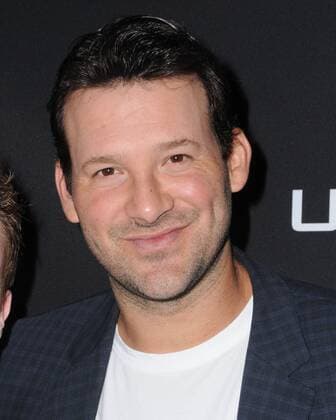Tony Romo bei der Undrafted Premiere in Hollywood July 11, 2016 - Hollywood, CA, United States - 11 July 2016 - Hollywood, California. Tony Romo. Arrivals for the Los Angeles premiere of Vertical Entertainment s Undrafted held at Arclight Hollywood. Photo Credit: Undrafted Los Angeles Premiere - ZUMAa123