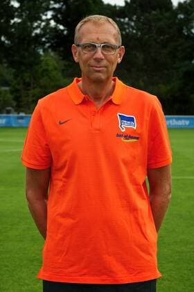 Fussball Berlin 12.07.2016 GER, 1. BL, DFL, Portraittermin, Porträttermin 2016 2017 Hertha BSC Berlin Dr. Ulrich Schleicher (Mannschaftsarzt)