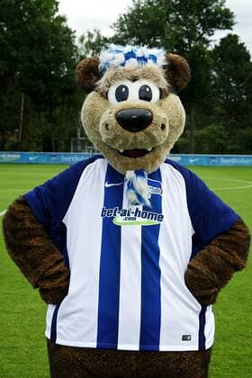 Fussball Berlin 12.07.2016 GER, 1. BL, DFL, Portraittermin, Porträttermin 2016 2017 Hertha BSC Berlin Herthinho (Maskottchen)