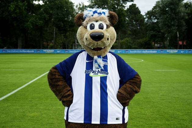 Fussball Berlin 12.07.2016 GER, 1. BL, DFL, Portraittermin, Porträttermin 2016 2017 Hertha BSC Berlin Herthinho (Maskottchen)