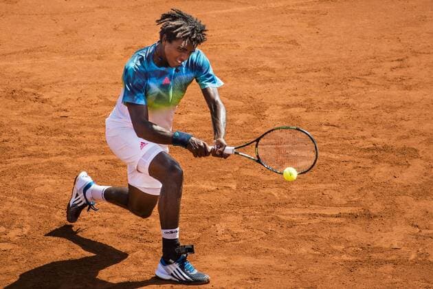 160712 Elias Ymer, Sverige under tennismatchen under dag 3 Swedish Open 12 juli 2016 i Bastad.  Copyright: MathildaxAhlberg BB160712MA007