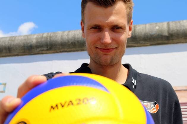 Volleyball, SuperCup Pressetermin in Berlin 12.7.2016: Berlin: Mauer: Robert Kromm (BR Volleys)