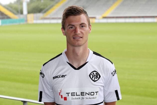 Fußball, GER, 3.Liga, Portraettermin 2016 2017, VfR Aalen, Neuzugang Thomas Geyer ( VfR Aalen ), Aalen Copyright: Eibner-Pressefoto Langer