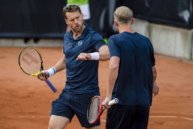 160712 Johan Brunström och Andreas Siljeström, Sverige under tennismatchen under dag 3 Swedish Open 12 juli 2016 i Bastad.  Copyright: MathildaxAhlberg BB160712MA030