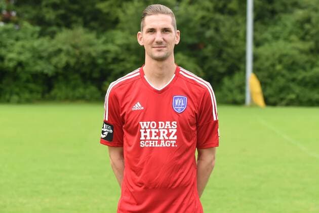 Fußball 3. Liga, Porträttermin 2016 2017 VfL Osnabrück am 12.07.2016 in der Sportpark Illoshöhe in Osnabrück Torwart Frank Lehmann (Osnabrueck) mt