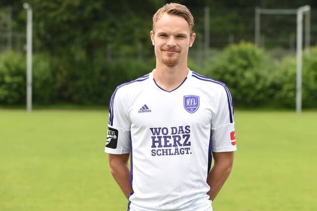 Fußball 3. Liga, Porträttermin 2016 2017 VfL Osnabrück am 12.07.2016 in der Sportpark Illoshöhe in Osnabrück Christian Groß Gross (Osnabrueck) mt