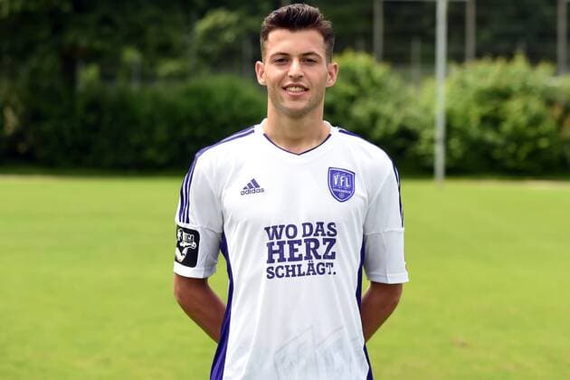 Fußball 3. Liga, Porträttermin 2016 2017 VfL Osnabrück am 12.07.2016 in der Sportpark Illoshöhe in Osnabrück Kamer Krasniqi (Osnabrueck) mt