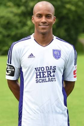 Fußball 3. Liga, Porträttermin 2016 2017 VfL Osnabrück am 12.07.2016 in der Sportpark Illoshöhe in Osnabrück David Pisot (Osnabrueck) mt