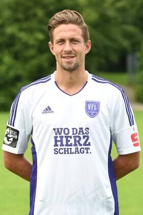 Fußball 3. Liga, Porträttermin 2016 2017 VfL Osnabrück am 12.07.2016 in der Sportpark Illoshöhe in Osnabrück Alexander Dercho (Osnabrueck) mt