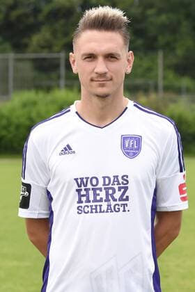 Fußball 3. Liga, Porträttermin 2016 2017 VfL Osnabrück am 12.07.2016 in der Sportpark Illoshöhe in Osnabrück Robert Kristo (Osnabrueck) mt