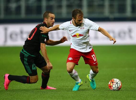 SOCCER - CL quali, RBS vs Liepaja SALZBURG,AUSTRIA,12.JUL.16 - SOCCER - UEFA Champions League, qualification, Red Bull Salzburg vs FK Liepaja. Image shows Dino Kluk (Liepaja) and Andreas Ulmer (RBS). GEPAxpictures xFelixxRoittner