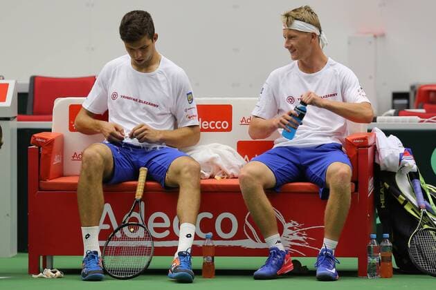 Czech tennis players Jiri Vesely (left) and Zdenek Kolar during the training session prior to the Davis Cup quarterfinal match against France in Trinec, Czech Republic, July 13, 2016. (CTKxPhoto PetrxSznapka) CTKPhotoP201607130390001  SZN 03
