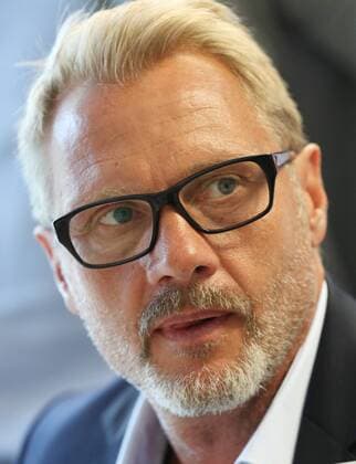SOCCER - EL quali, A.Wien vs Kukesi VIENNA,AUSTRIA,13.JUL.16 - SOCCER - UEFA Europa League, qualification, FK Austria Wien vs FK Kukesi, preview, press conference PK Pressekonferenz of A.Wien. Image shows head coach Thorsten Fink (A.Wien). GEPAxpictures xChristianxOrt